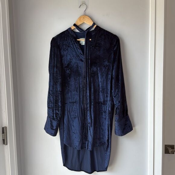Anthropologie Maeve Tie Neck Crushed Velvet Navy Blue Blouse High Low - Picture 4 of 8